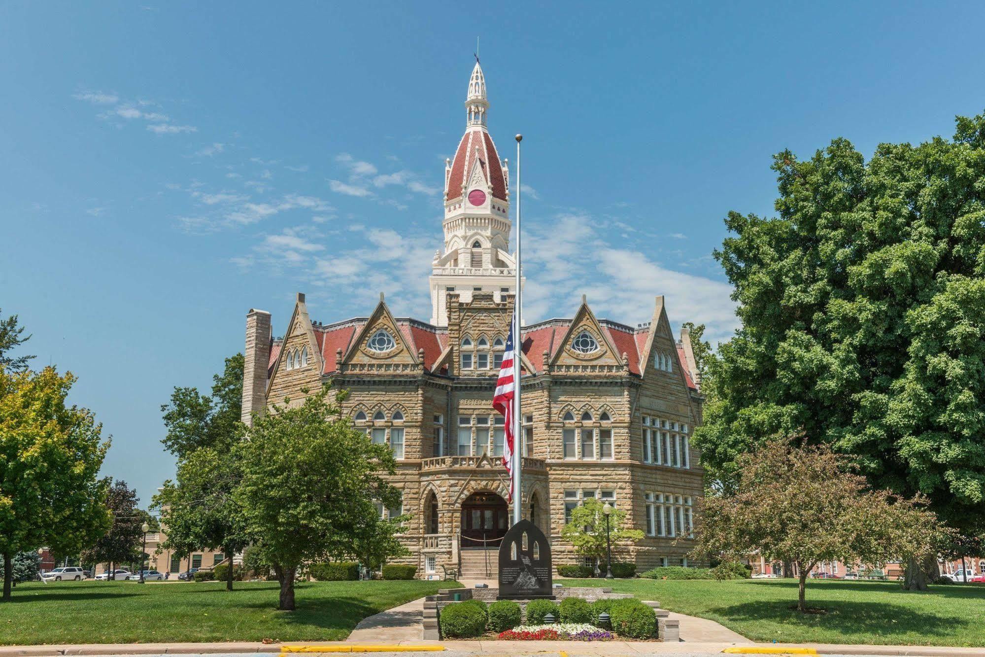Rodeway Inn Pittsfield Dış mekan fotoğraf