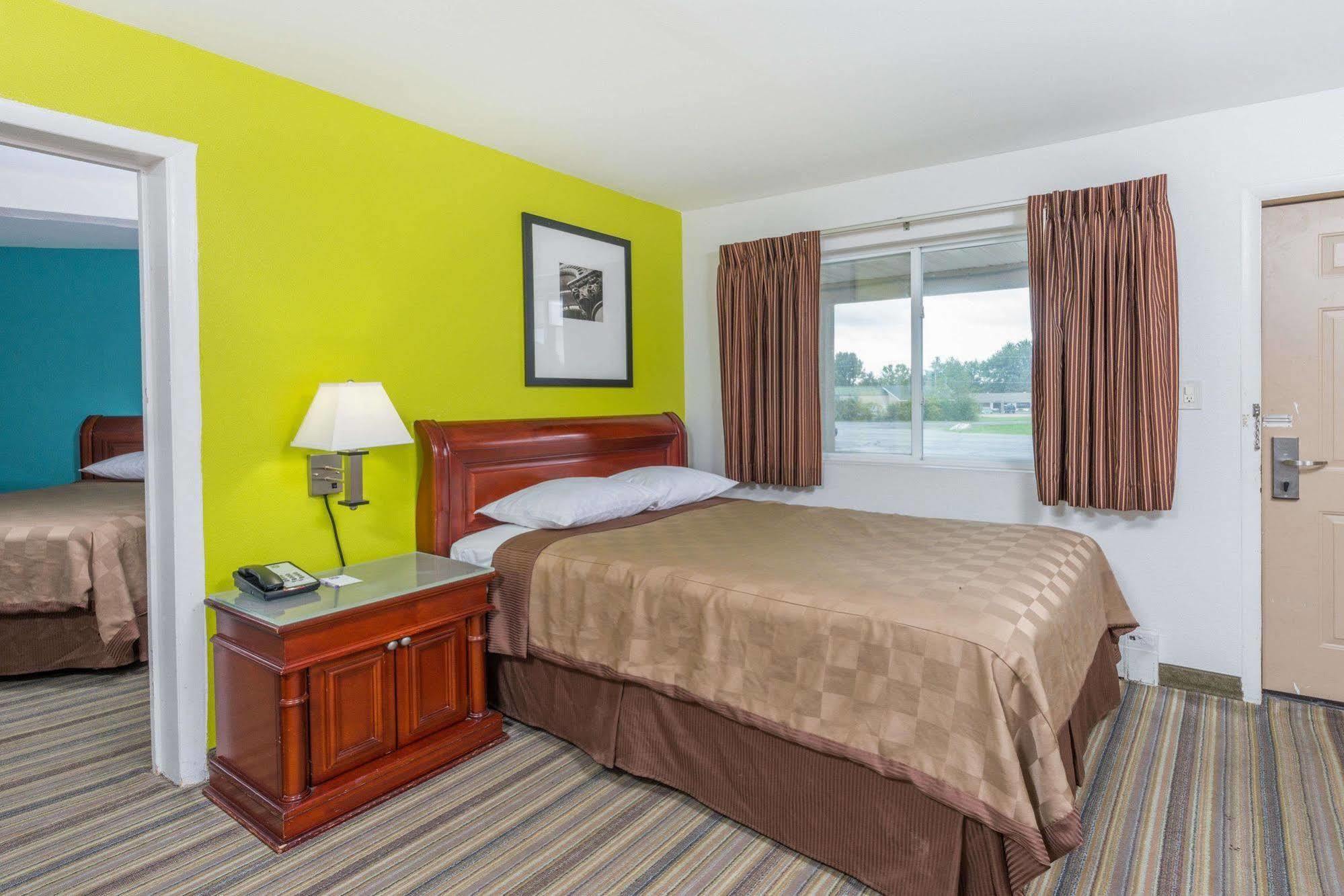Rodeway Inn Pittsfield Dış mekan fotoğraf