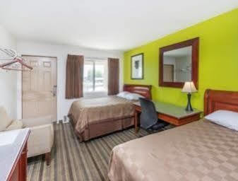 Rodeway Inn Pittsfield Dış mekan fotoğraf